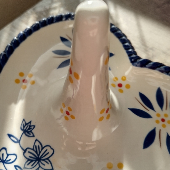 EUC Temp-tations Old World Ceramic Heart Shaped Ring Dish 💙💛💍 - Picture 7 of 7